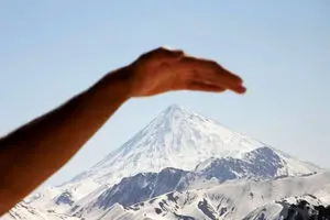 دماوند از فراز قله دارآباد