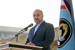 
قالیباف: کسانی دلسوز انقلاب و مردم هستند که گره از کار مردم باز کنند
