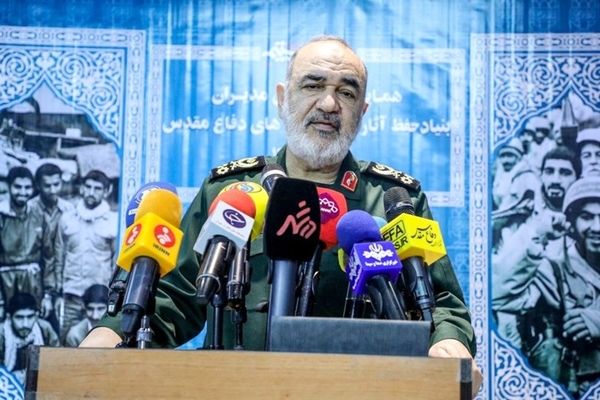  سردار سلامی: دشمنان را وادار می‌کنیم به اراده ملت ایران تن دهند 