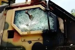 آتش بس به شرط خنجر 