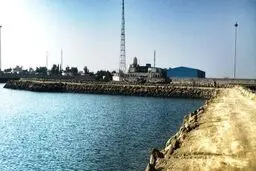 تصرف سواحل به گونه‌ای دیگر در سواحل بکر جنوب شرق ایران