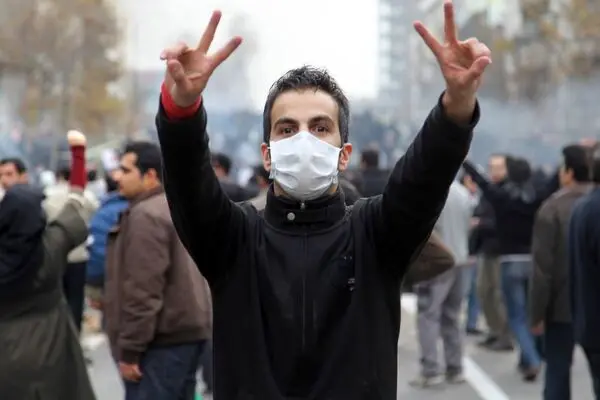 از نقاط قوت هم زخم می‌سازند