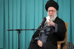 بگذارید رئیس‌جمهور و مسئولین قوا کارشان را بکنند