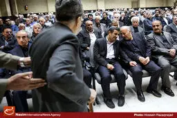 گزارش تصویری:: مجلس ترحیم پدر پرویز داوودی
