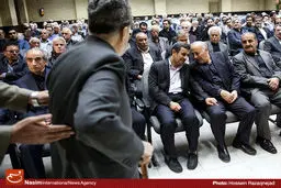 گزارش تصویری:: مجلس ترحیم پدر پرویز داوودی