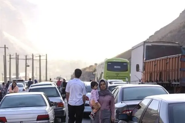 ترافیک سنگین در محورهای چالوس و هراز؛ تردد در فیروزکوه روان است