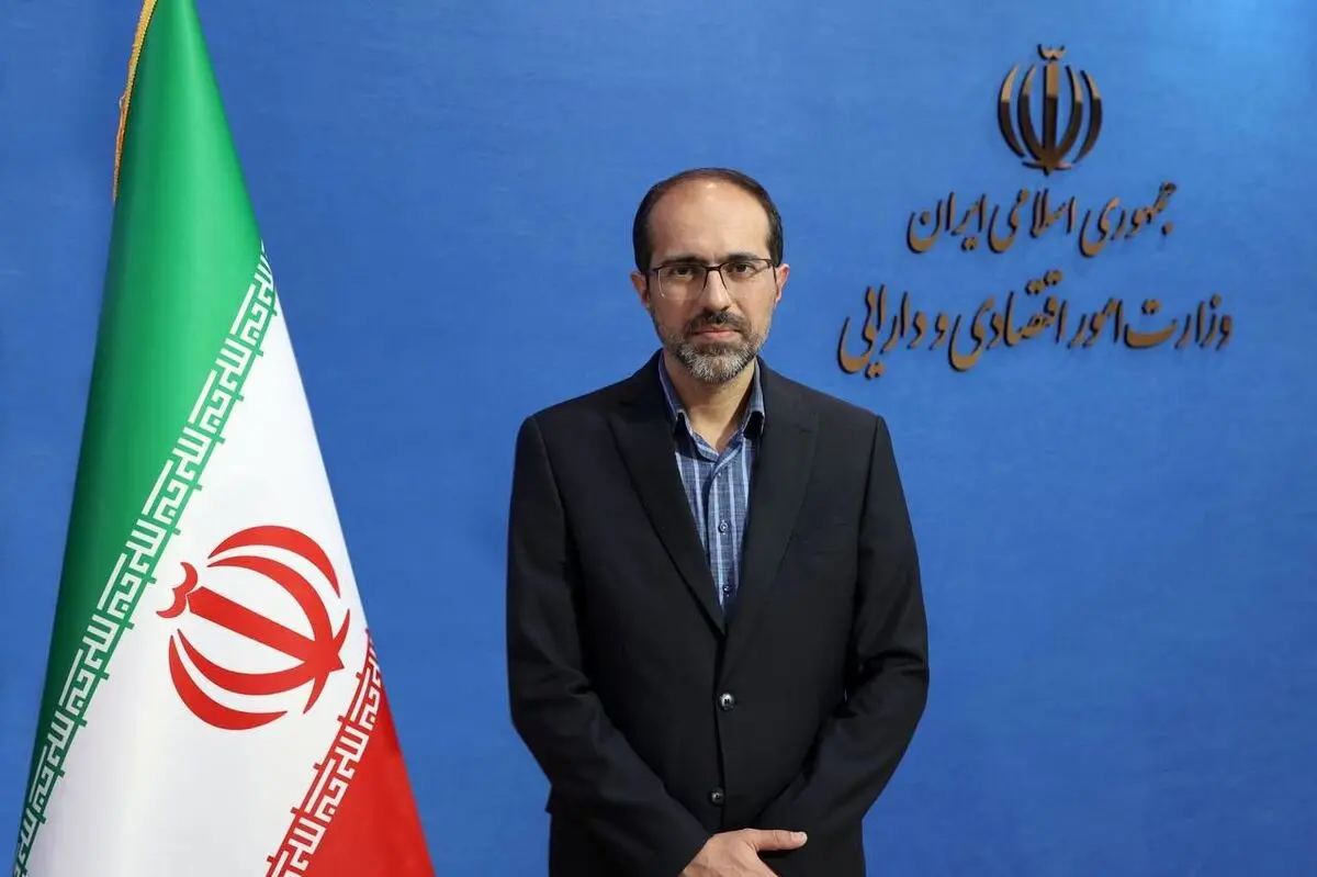 شریف زاده معاون امور بانکی وزیر اقتصاد شد