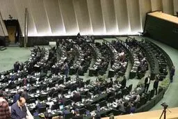افشاگری نماینده مجلس: استخدام رانتی و حقوق‌های نجومی در «پتروشیمی جم» و صندوق بازنشستگی!