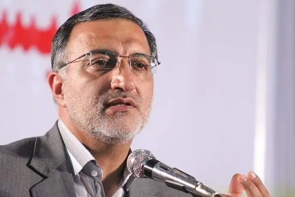 مشکلات کنونی کشور ناشی از کم توجهی به بیانیه گام دوم انقلاب است