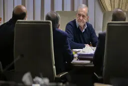 تکلیف سفر کیش را روشن کنید