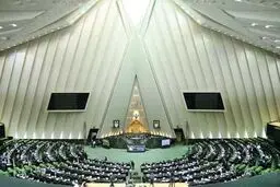 جای خالی شفافیت هنوز حس می‌شود