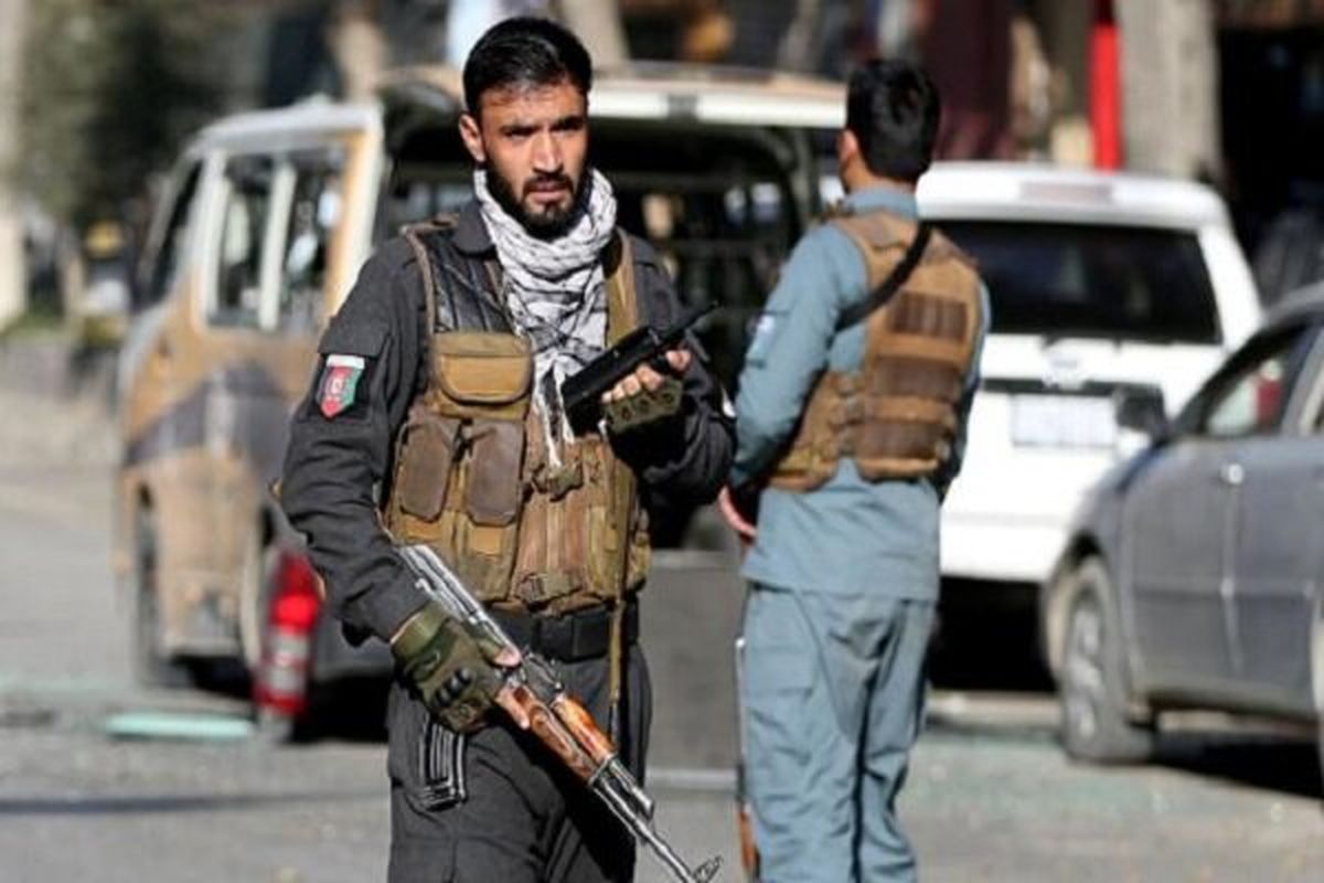 حمله یک خودرو بمب گذاری شده به یک پاسگاه نیروهای امنیتی افغانستان
