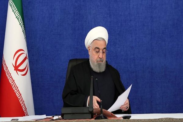 بررسی طرح ملی انتقال آب از خلیج فارس به مرکز فلات ایران با حضور روحانی
