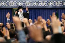 شهدای خدمت همگی از پرورش‌یافتگان انقلاب اسلامی بودند