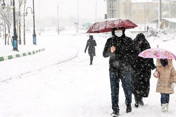 کولاک و برف در راه تهران