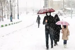 کولاک و برف در راه تهران