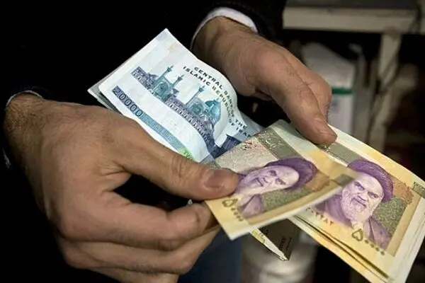 مقایسه نرخ تورم و افزایش حداقل دستمزد کارگران