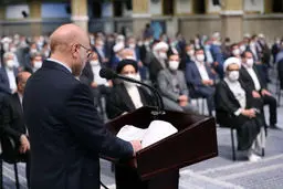 سامان دادن به سربازی مطالبه به حق مردم است