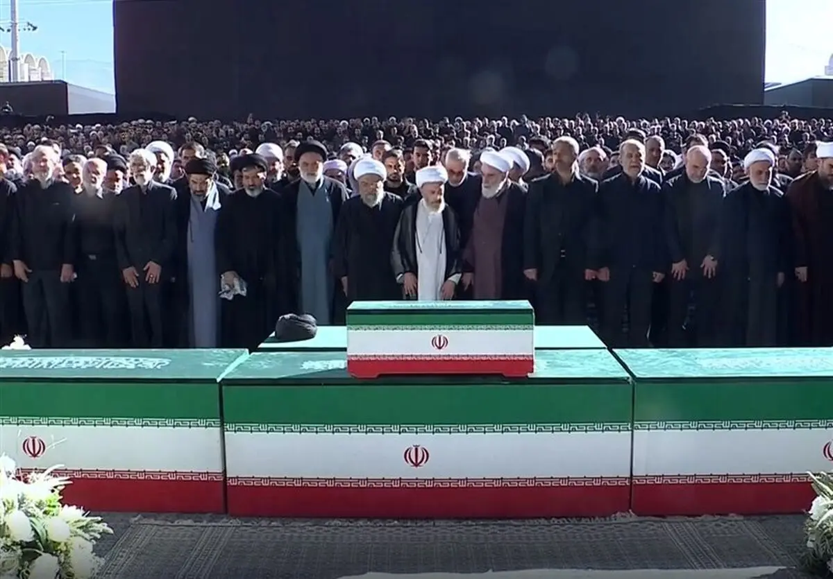 اقامه نماز بر پیکر مطهر امام شهید و خانواده ایشان؛ جزئیات مراسم و برنامه تشییع