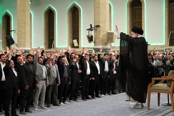 شغل معلمی نباید انتخاب آخر جوانان باشد
