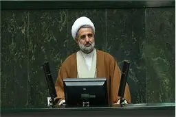 روحانی فلسفه وجودی مجلس را زیر پا می‌گذارد