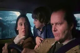 پخش فیلم سینمایی درخشش از شبکه نمایش