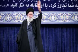 ملت ایران در سالی پرحادثه، اقتدار و زنده‌بودن خود را به رخ دشمنان کشید