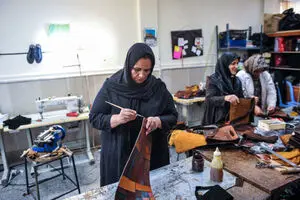 دولت رئیسی به زنان سرپرست خانوار توجه می کند؟