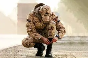 فیلم: سربازی که با حقوق خود یک زندانی را آزاد کرد 