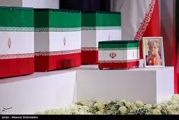 آخرین دیدار سران قوا و مسئولان با پیکر امام شهید انقلاب در مصلای تهران