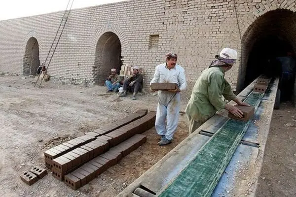 مقاومت دولت در برابر افزایش دستمزد کارگران 