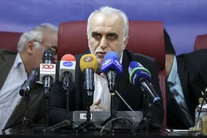 ماجرای نامه خلاف واقع وزیر اقتصاد به رهبر انقلاب