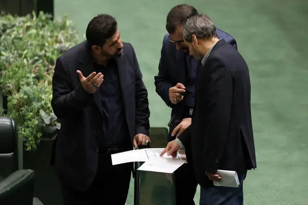 لغو دائمی الزام افزایش حقوق کارمندان متناسب با تورم