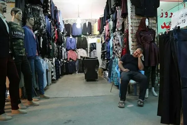 مردم پوشاک هم از سفره حذف کردند