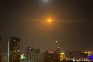 حملات موشکی و پهپادی به پایگاه‌های آمریکا در کویت و بحرین