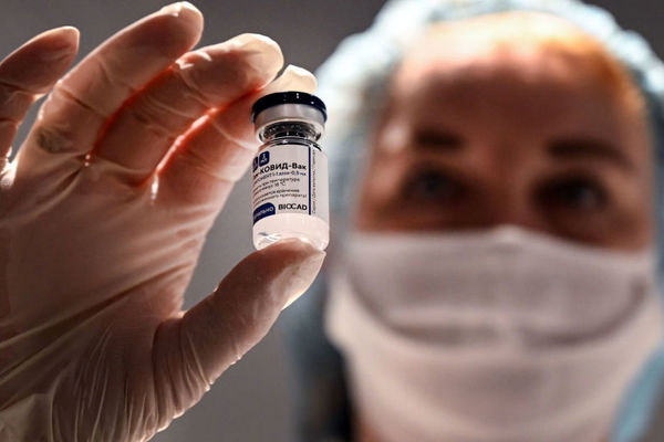 سومین محموله واکسن «اسپوتنیک وی» به ایران ارسال شد
