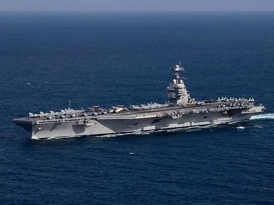 ارتش: ناو هواپیمابر آبراهام لینکلن را با شلیک موشک از منطقه دور کردیم