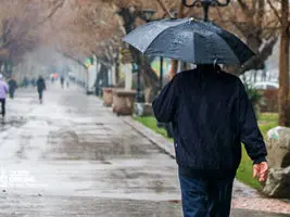 بارش باران در برخی استان‌ها و کاهش محسوس دما در نیمه شمالی کشور