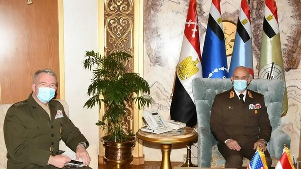 
دیدار فرمانده سنتکام با رئیس جمهور و رئیس ستاد ارتش مصر

