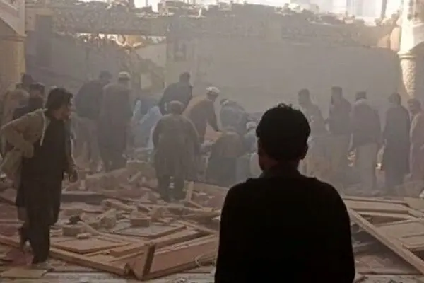 انفجار در پاکستان با  ۵۲ کشته  و ۱۰۰ زخمی