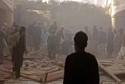 انفجار در پاکستان با  ۵۲ کشته  و ۱۰۰ زخمی