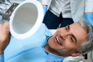 این نشانه‌ها می‌گویند بلیچینگ دندان برای شما ممنوع است!