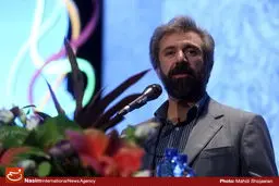 صفای شاعری قزوه باعث نشده از واقع‌بینی و درک مسائل واقعی جامعه غفلت کند