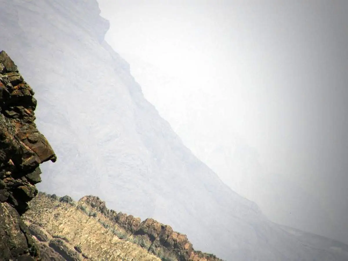 آلودگی هوای تهران به دامنه البرز هم کشیده شد