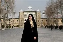 افخم استوارنامه خود را تسلیم پادشاه مالزی کرد