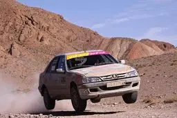 حادثه در پیست اتومبیل‌رانی اراک ۶ مصدوم بر جای گذاشت/فارس