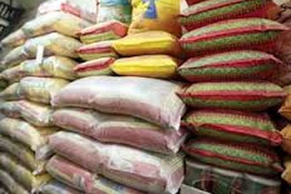 کشف ۵۰۰ هزار کیلو برنج قاچاق و دستگیری ۳۲ قاچاقچی در مرز