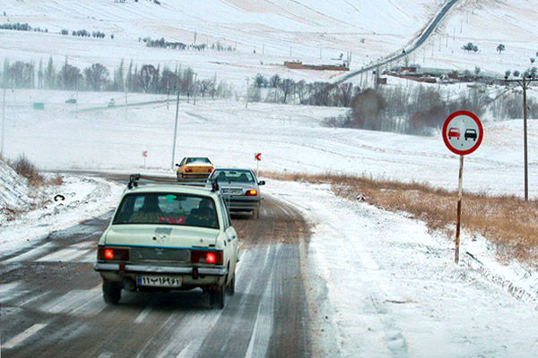 بارش برف در استان های اردبیل، سمنان، گلستان و مازندران/ترافیک در استان البرز نیمه سنگین است/ نسیم آنلاین