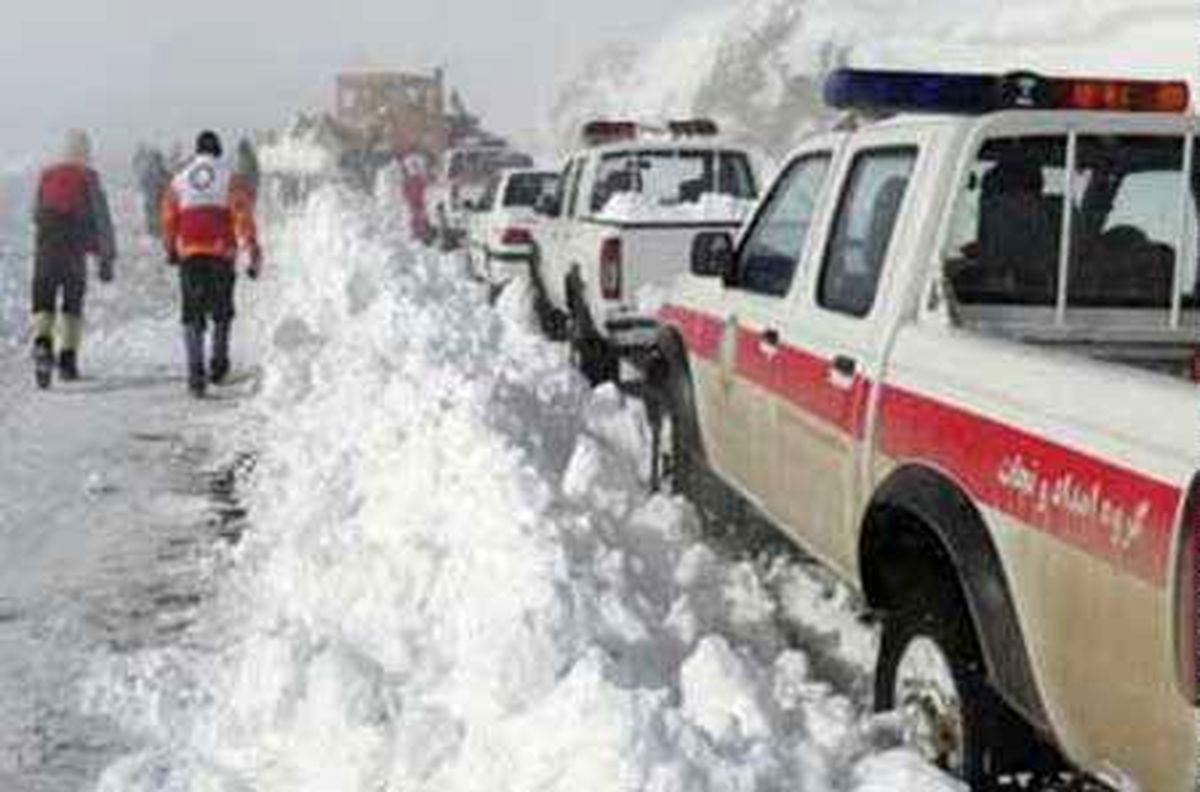 فعالیت ۷۰ تیم عملیاتی برای امدادرسانی به هموطنان متاثر از برف و کولاک