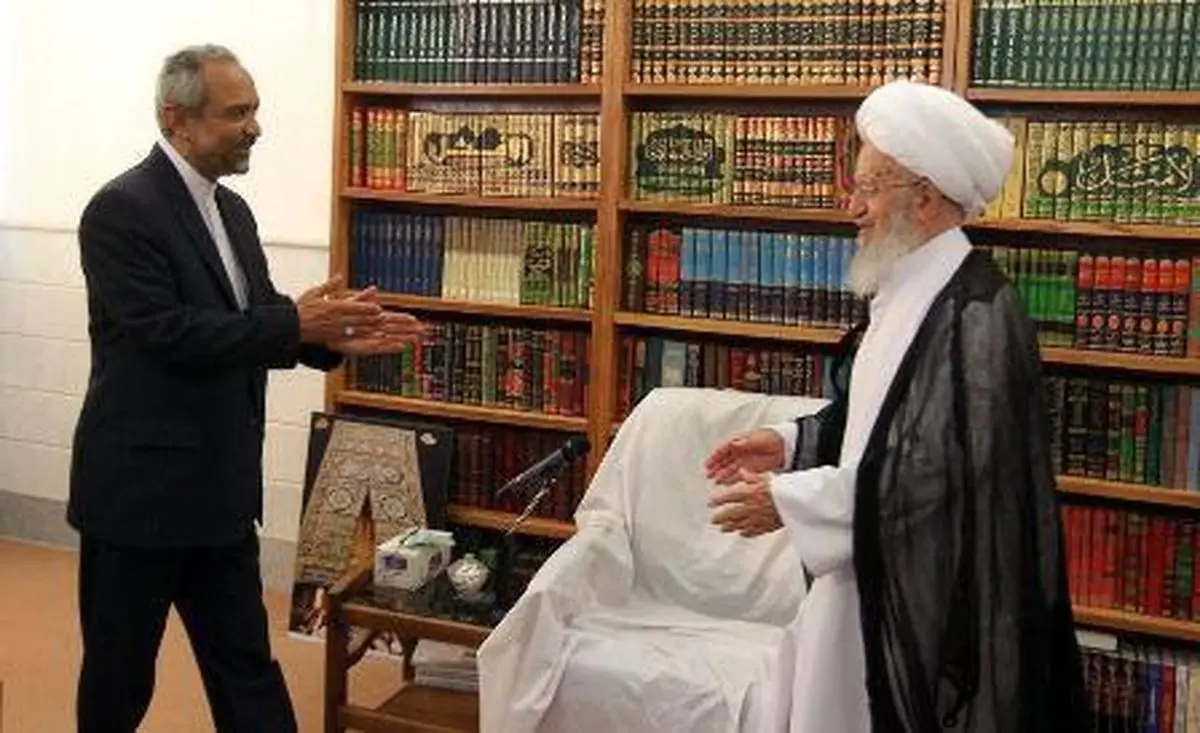 نهاوندیان با آیات مکارم شیرازی و صافی گلپایگانی دیدار کرد